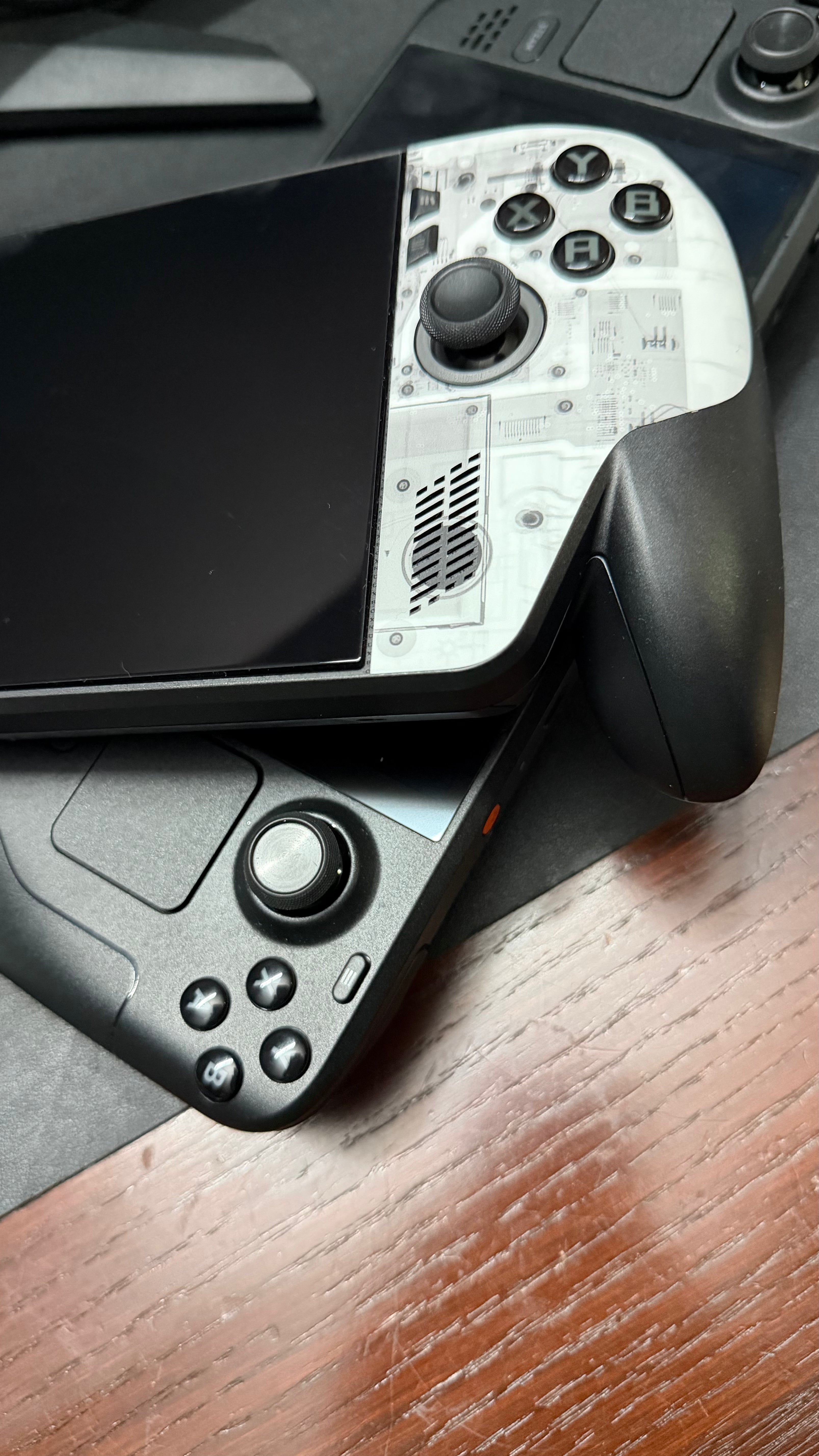 Steam Deck OLED vs ASUS ROG Ally X: Which Handheld Gaming PC Should You Buy in Pakistan? (2026)
